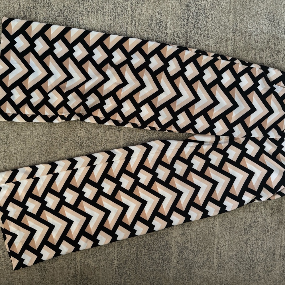 New York & Company Black and Beige Palazzo Pants